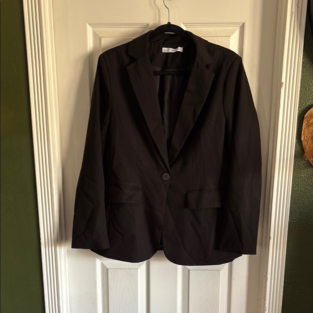 Black Professional Blazer with Notched Lapel
